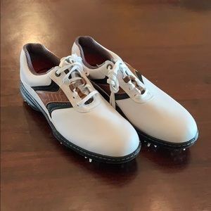 Men’s golf shoes *BRAND NEW*